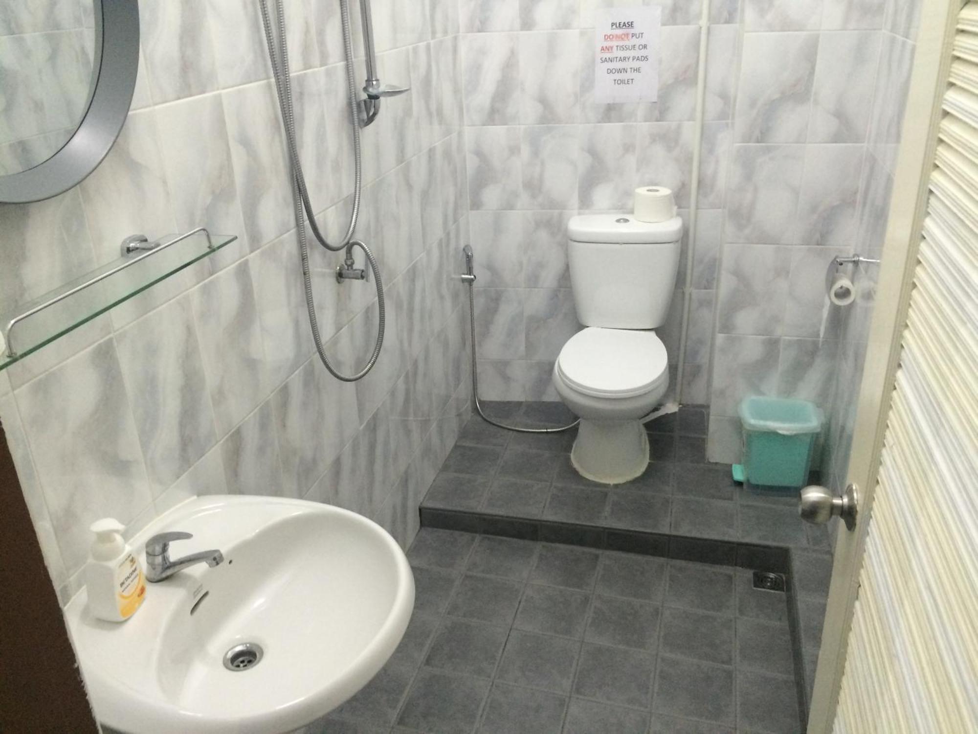 La Maison Verte Hostel Chiang Mai Ngoại thất bức ảnh