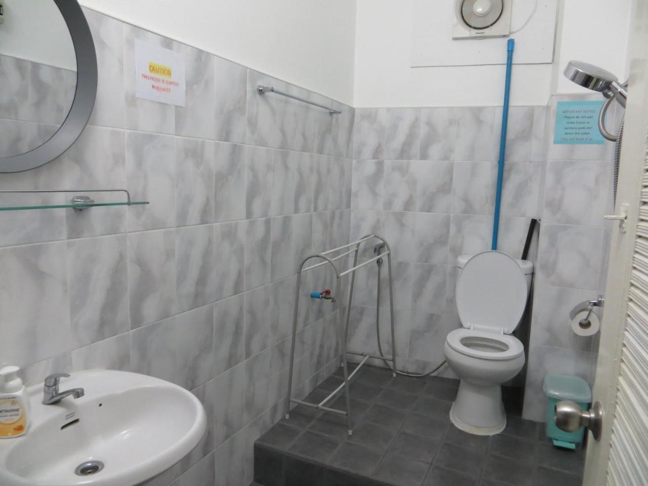 La Maison Verte Hostel Chiang Mai Ngoại thất bức ảnh