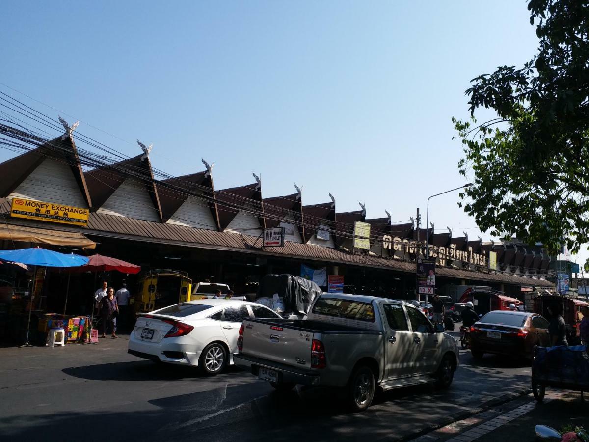 La Maison Verte Hostel Chiang Mai Ngoại thất bức ảnh