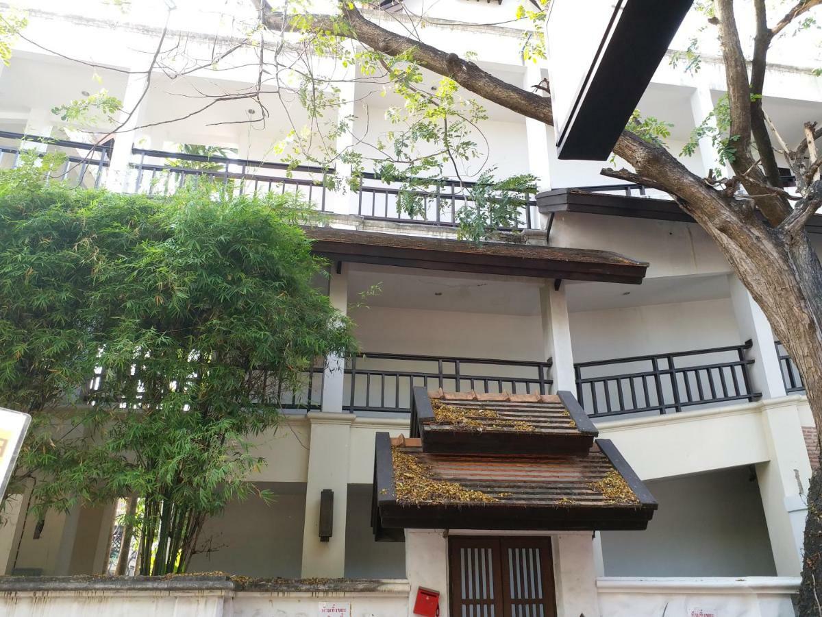 La Maison Verte Hostel Chiang Mai Ngoại thất bức ảnh